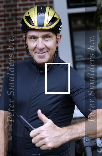 Blaricum 4 september 2024
Fietstocht met allemaal specialized S Works fietsen vanaf Blushing Blaricum van Gordon .
Oa doen mee , Winston Gerschtanowitz Louis Talpe Mark Tuitert Laurens ten Dam Roxane Knetemann Thomas v d Vlucht Johan Museeuw Thomas Dekker Ireen Wust Erben Wennemars  Joy Beune en haar partner Kjeld Nuis .