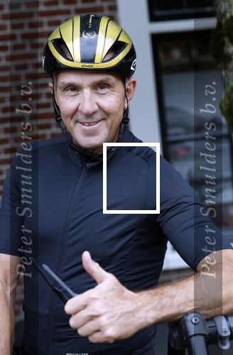 Blaricum 4 september 2024
Fietstocht met allemaal specialized S Works fietsen vanaf Blushing Blaricum van Gordon .
Oa doen mee , Winston Gerschtanowitz Louis Talpe Mark Tuitert Laurens ten Dam Roxane Knetemann Thomas v d Vlucht Johan Museeuw Thomas Dekker Ireen Wust Erben Wennemars  Joy Beune en haar partner Kjeld Nuis .