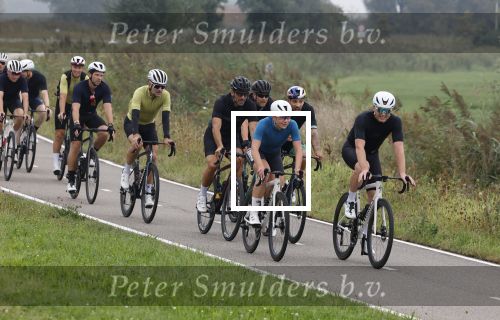 Blaricum 4 september 2024
Fietstocht met allemaal specialized S Works fietsen vanaf Blushing Blaricum van Gordon .
Oa doen mee , Winston Gerschtanowitz Louis Talpe Mark Tuitert Laurens ten Dam Roxane Knetemann Thomas v d Vlucht Johan Museeuw Thomas Dekker Ireen Wust Erben Wennemars  Joy Beune en haar partner Kjeld Nuis .