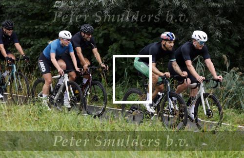 Blaricum 4 september 2024
Fietstocht met allemaal specialized S Works fietsen vanaf Blushing Blaricum van Gordon .
Oa doen mee , Winston Gerschtanowitz Louis Talpe Mark Tuitert Laurens ten Dam Roxane Knetemann Thomas v d Vlucht Johan Museeuw Thomas Dekker Ireen Wust Erben Wennemars  Joy Beune en haar partner Kjeld Nuis .