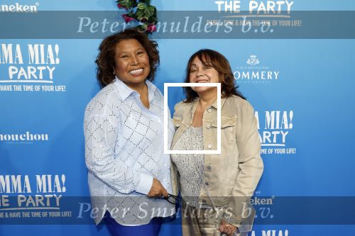 Rotterdam 27 september 2024
Premiere Mamma mia the party in  Schiecentrale. Justine Pelmelay kwam met een vriendin