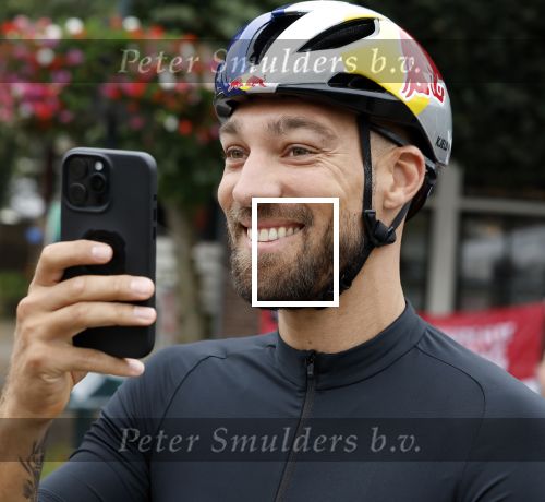 Blaricum 4 september 2024
Fietstocht met allemaal specialized S Works fietsen vanaf Blushing Blaricum van Gordon .
Oa doen mee , Winston Gerschtanowitz Louis Talpe Mark Tuitert Laurens ten Dam Roxane Knetemann Thomas v d Vlucht Johan Museeuw Thomas Dekker Ireen Wust Erben Wennemars  Joy Beune en haar partner Kjeld Nuis .