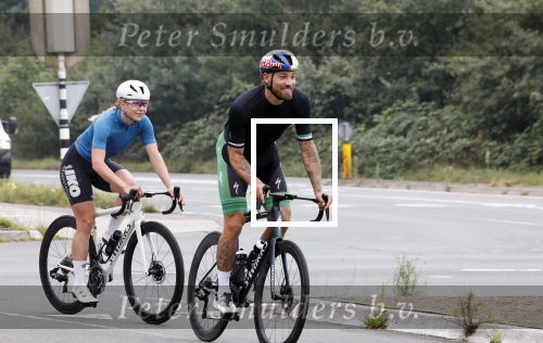 Blaricum 4 september 2024
Fietstocht met allemaal specialized S Works fietsen vanaf Blushing Blaricum van Gordon .
Oa doen mee , Winston Gerschtanowitz Louis Talpe Mark Tuitert Laurens ten Dam Roxane Knetemann Thomas v d Vlucht Johan Museeuw Thomas Dekker Ireen Wust Erben Wennemars  Joy Beune en haar partner Kjeld Nuis .