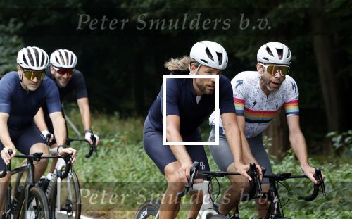 Blaricum 4 september 2024
Fietstocht met allemaal specialized S Works fietsen vanaf Blushing Blaricum van Gordon .
Oa doen mee , Winston Gerschtanowitz Louis Talpe Mark Tuitert Laurens ten Dam Roxane Knetemann Thomas v d Vlucht Johan Museeuw Thomas Dekker Ireen Wust Erben Wennemars  Joy Beune en haar partner Kjeld Nuis .