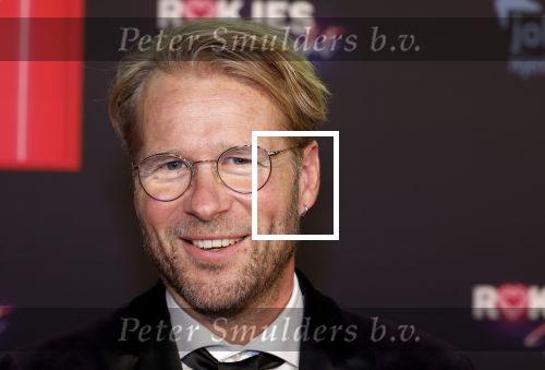 Den Bosch 28 september 2024
Premiere Rokjesdag in de Brabant hallen met in de cast oa Abbey Hoes, Leo Alkemade, Brigitte Heitzer, Lykele Muus, Bertrie Wierenga en Kiefer Zwart.Daarnaast zijn er onder meer rollen weggelegd voor Sinan Eroglu, Peter Bolhuis, Tineke Schouten, Patrick Martens en Maaike Martens.