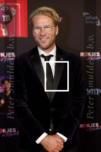 Den Bosch 28 september 2024
Premiere Rokjesdag in de Brabant hallen met in de cast oa Abbey Hoes, Leo Alkemade, Brigitte Heitzer, Lykele Muus, Bertrie Wierenga en Kiefer Zwart.Daarnaast zijn er onder meer rollen weggelegd voor Sinan Eroglu, Peter Bolhuis, Tineke Schouten, Patrick Martens en Maaike Martens.