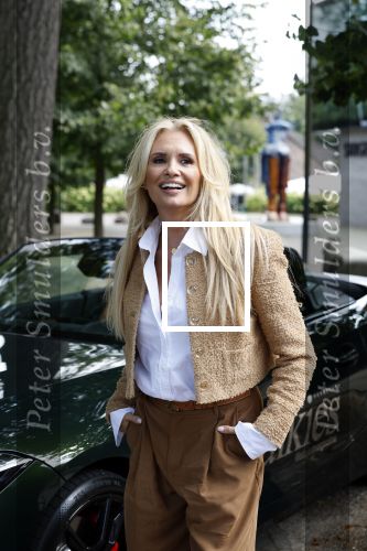 Laren 5 september 2024
Presentatie nieuwe Talkies met op de cover Leontine Ruiters  en Lonneke Nooteboom bij de Singer in Laren .