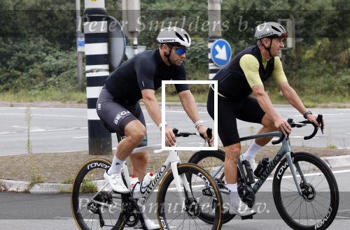 Blaricum 4 september 2024
Fietstocht met allemaal specialized S Works fietsen vanaf Blushing Blaricum van Gordon .
Oa doen mee , Winston Gerschtanowitz Louis Talpe Mark Tuitert Laurens ten Dam Roxane Knetemann Thomas v d Vlucht Johan Museeuw Thomas Dekker Ireen Wust Erben Wennemars  Joy Beune en haar partner Kjeld Nuis .