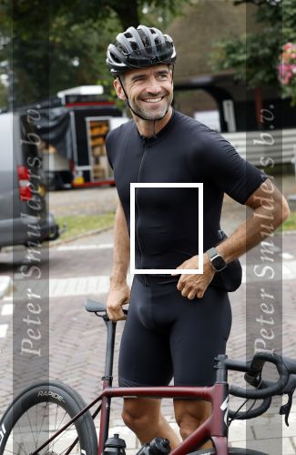 Blaricum 4 september 2024
Fietstocht met allemaal specialized S Works fietsen vanaf Blushing Blaricum van Gordon .
Oa doen mee , Winston Gerschtanowitz Louis Talpe Mark Tuitert Laurens ten Dam Roxane Knetemann Thomas v d Vlucht Johan Museeuw Thomas Dekker Ireen Wust Erben Wennemars  Joy Beune en haar partner Kjeld Nuis .