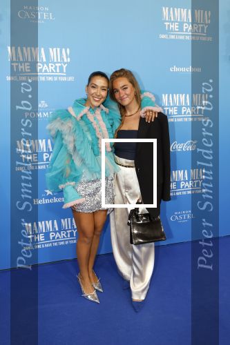 Rotterdam 27 september 2024
Premiere Mamma mia the party in  Schiecentrale. Moise Trustfull en een vriendin
