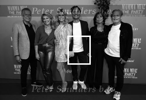 Rotterdam 27 september 2024
Premiere Mamma mia the party in  Schiecentrale.  Nicolette v Dam met Bas Smit de Ouders van Bas Smit en de ouders van Nicolette v Dam