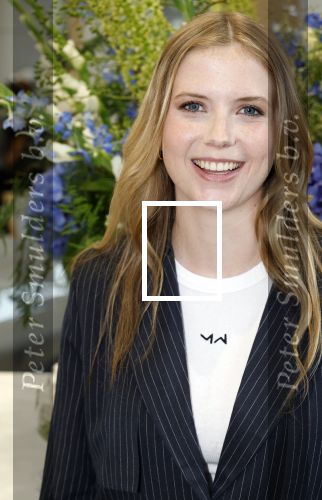 Amsterdam 3 september 2024
Opening van de Amsterdam Fashion Week AFW met een catwalk voor de Linda Foundation.
O.A. liepen mee , Worthy de Jong Winonah de Jong Dyantha Brooks Anouk Smulders Fockeline Ouwerkerk Dyanne Beekman Irene v d Laar Carolien Spoor Victoria Koblenko Zineb Fallouk Quinty Trustfull Tanja Jess Susan Visser IOris v Lunenberg Lauren Verster Marlijn Werdenburg Dani Bles Isa Hoes Anita Witzier Merel Westrik Hilmar Mulder Imanuelle Grives Vivian Slingerland (met dochter) en Hadewich Minis. Noa Vahle was aanwezig namens de Linda Foundation.