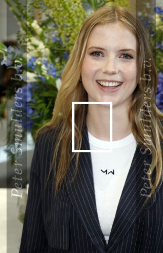 Amsterdam 3 september 2024
Opening van de Amsterdam Fashion Week AFW met een catwalk voor de Linda Foundation.
O.A. liepen mee , Worthy de Jong Winonah de Jong Dyantha Brooks Anouk Smulders Fockeline Ouwerkerk Dyanne Beekman Irene v d Laar Carolien Spoor Victoria Koblenko Zineb Fallouk Quinty Trustfull Tanja Jess Susan Visser IOris v Lunenberg Lauren Verster Marlijn Werdenburg Dani Bles Isa Hoes Anita Witzier Merel Westrik Hilmar Mulder Imanuelle Grives Vivian Slingerland (met dochter) en Hadewich Minis. Noa Vahle was aanwezig namens de Linda Foundation.