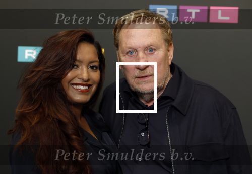 Schiphol 31 september 2024
Winterpresentatie RTL / Videoland in een tent achter Hotel v d Valk bij Schiphol . Oos Kesbeke kwam met zijn vrouw en zoons