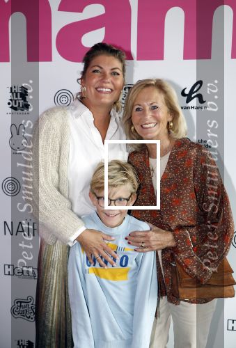 Amsterdam 11 september 2024
Fabulous Mama awards in All out in Amsterdam. Pauline Wingelaar kwam met haar moeder en zoon