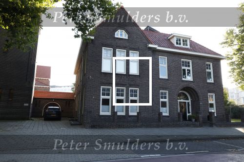 Enschede 15 september 2024
Pieter Omtzigt bij zijn huis waar hij met zijn vrouw Ayfer Koc en hun dochters woont.