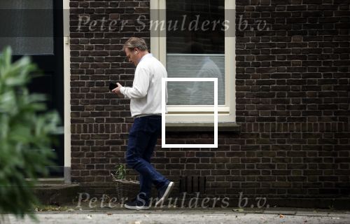 Enschede 15 september 2024
Pieter Omtzigt bij zijn huis waar hij met zijn vrouw Ayfer Koc en hun dochters woont.