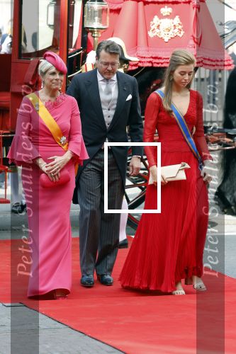 Den Haag 17 september 2024
Prinsjesdag 2024 met aanwezig namens de koninklijke familie , Koning Willem Alexander Koningin Maxima Prinses Amalia Prinses Alexia Prins Constantijn en Prinses Laurentien.