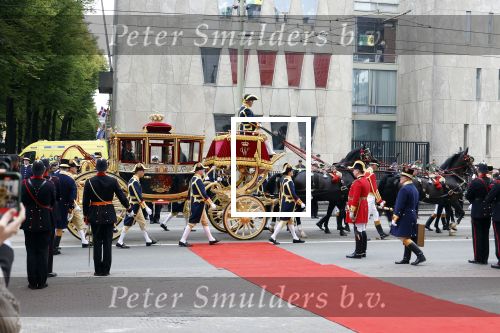 Den Haag 17 september 2024
Prinsjesdag 2024 met aanwezig namens de koninklijke familie , Koning Willem Alexander Koningin Maxima Prinses Amalia Prinses Alexia Prins Constantijn en Prinses Laurentien.