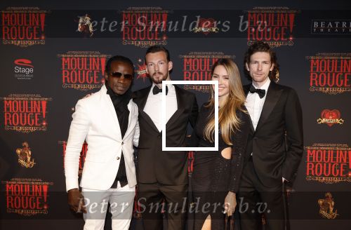 Utrecht 19 september 2024
Premiere Moulin Rouge in het Beatrix theater. regilio Tuur kwam met vrienden