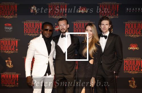 Utrecht 19 september 2024
Premiere Moulin Rouge in het Beatrix theater. regilio Tuur kwam met vrienden