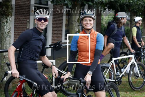 Blaricum 4 september 2024
Fietstocht met allemaal specialized S Works fietsen vanaf Blushing Blaricum van Gordon .
Oa doen mee , Winston Gerschtanowitz Louis Talpe Mark Tuitert Laurens ten Dam Roxane Knetemann Thomas v d Vlucht Johan Museeuw Thomas Dekker Ireen Wust Erben Wennemars  Joy Beune en haar partner Kjeld Nuis .
Roxane Knetemann en Thom v Dulmen