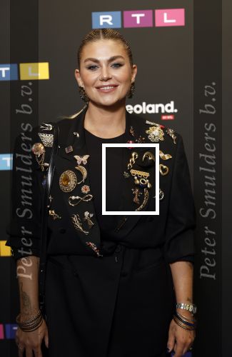 Schiphol 31 september 2024
Winterpresentatie RTL / Videoland in een tent achter Hotel v d Valk bij Schiphol . Roxeanne Hazes kwam met haar partner Erik Swennes