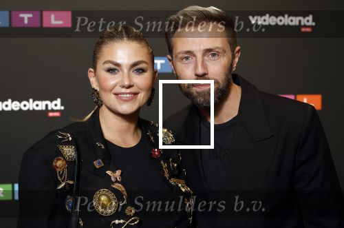Schiphol 31 september 2024
Winterpresentatie RTL / Videoland in een tent achter Hotel v d Valk bij Schiphol . Roxeanne Hazes kwam met haar partner Erik Swennes