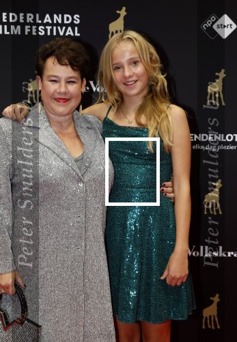 Utrecht 27 september 2024
Uitreiking gouden kalveren in de schouwburg van Utrecht. Sharon Dijksma met haar dochter