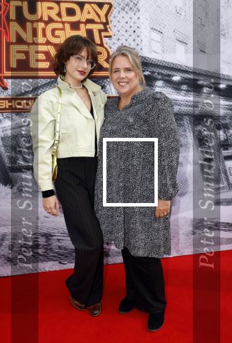 Den Bosch 29 september 2024
Premiere Saturday night fever in de Parade in Den Bosch . Sophie Bouquet met moeder