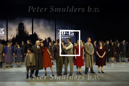 Barneveld 21 september 2024
Premiere Musical 40-45 met in de hoofdrollen Soy Kroon Dorian Bindels Niniane Everaert Gaia Aikman Babette v Veen Sjoerd Pleijsier en Kees Boot .