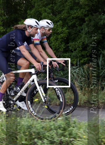 Blaricum 4 september 2024
Fietstocht met allemaal specialized S Works fietsen vanaf Blushing Blaricum van Gordon .
Oa doen mee , Winston Gerschtanowitz Louis Talpe Mark Tuitert Laurens ten Dam Roxane Knetemann Thomas v d Vlucht Johan Museeuw Thomas Dekker Ireen Wust Erben Wennemars  Joy Beune en haar partner Kjeld Nuis .