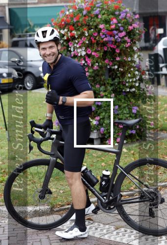Blaricum 4 september 2024
Fietstocht met allemaal specialized S Works fietsen vanaf Blushing Blaricum van Gordon .
Oa doen mee , Winston Gerschtanowitz Louis Talpe Mark Tuitert Laurens ten Dam Roxane Knetemann Thomas v d Vlucht Johan Museeuw Thomas Dekker Ireen Wust Erben Wennemars  Joy Beune en haar partner Kjeld Nuis .