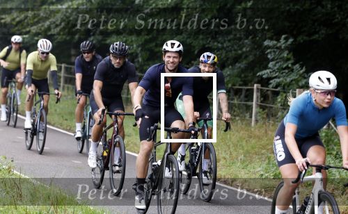 Blaricum 4 september 2024
Fietstocht met allemaal specialized S Works fietsen vanaf Blushing Blaricum van Gordon .
Oa doen mee , Winston Gerschtanowitz Louis Talpe Mark Tuitert Laurens ten Dam Roxane Knetemann Thomas v d Vlucht Johan Museeuw Thomas Dekker Ireen Wust Erben Wennemars  Joy Beune en haar partner Kjeld Nuis .