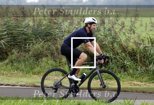 Blaricum 4 september 2024
Fietstocht met allemaal specialized S Works fietsen vanaf Blushing Blaricum van Gordon .
Oa doen mee , Winston Gerschtanowitz Louis Talpe Mark Tuitert Laurens ten Dam Roxane Knetemann Thomas v d Vlucht Johan Museeuw Thomas Dekker Ireen Wust Erben Wennemars  Joy Beune en haar partner Kjeld Nuis .