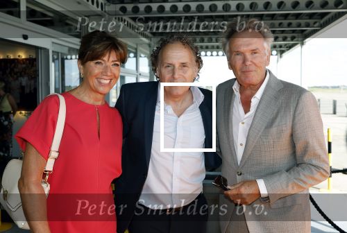 Katwijk 8 september 2024
Premiere Soldaat van Oranje in de Hangaar .Tom Egbers kwam met zijn v rouw Janke Dekker