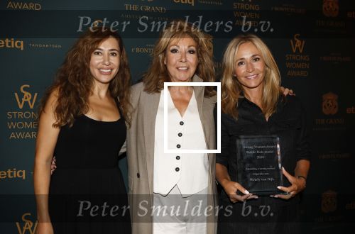 Amsterdam 9september 2024
Strong women award ik hotel The Grand .
Wendy v Dijk krijgt de award.,