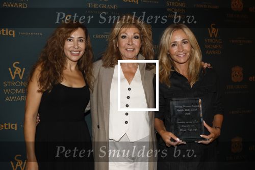 Amsterdam 9september 2024
Strong women award ik hotel The Grand .
Wendy v Dijk krijgt de award.,