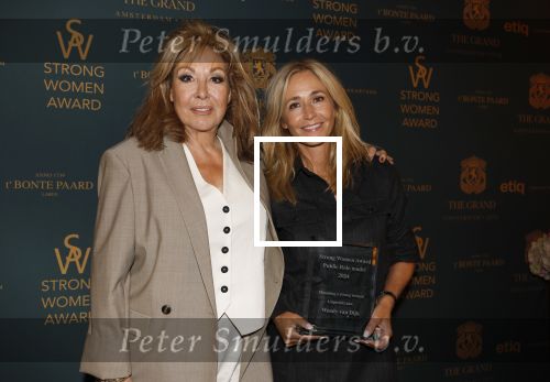 Amsterdam 9september 2024
Strong women award ik hotel The Grand .
Wendy v Dijk krijgt de award.,