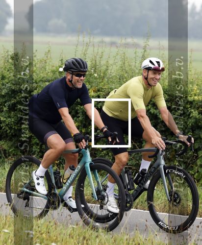 Blaricum 4 september 2024
Fietstocht met allemaal specialized S Works fietsen vanaf Blushing Blaricum van Gordon .
Oa doen mee , Winston Gerschtanowitz Louis Talpe Mark Tuitert Laurens ten Dam Roxane Knetemann Thomas v d Vlucht Johan Museeuw Thomas Dekker Ireen Wust Erben Wennemars  Joy Beune en haar partner Kjeld Nuis .