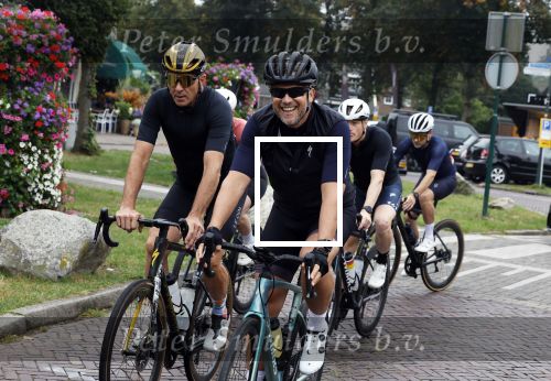 Blaricum 4 september 2024
Fietstocht met allemaal specialized S Works fietsen vanaf Blushing Blaricum van Gordon .
Oa doen mee , Winston Gerschtanowitz Louis Talpe Mark Tuitert Laurens ten Dam Roxane Knetemann Thomas v d Vlucht Johan Museeuw Thomas Dekker Ireen Wust Erben Wennemars  Joy Beune en haar partner Kjeld Nuis .