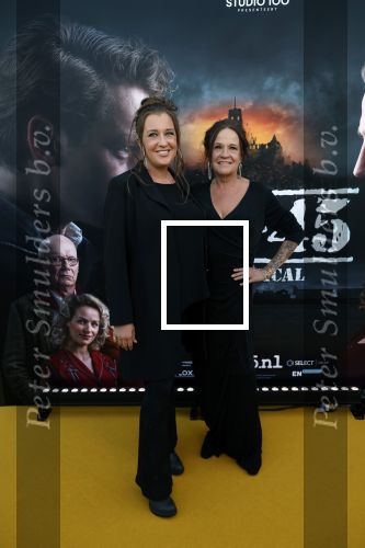 Barneveld 21 september 2024
Premiere Musical 40-45 . Xandra Brood en Lola Brood