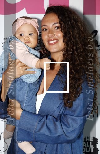 Amsterdam 11 september 2024
Fabulous Mama awards in All out in Amsterdam. Zoey Ivory kwam met moeder en haar baby