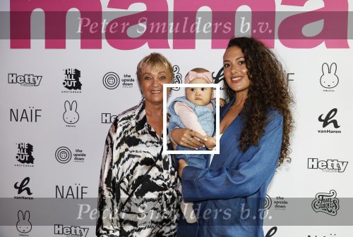Amsterdam 11 september 2024
Fabulous Mama awards in All out in Amsterdam. Zoey Ivory kwam met moeder en haar baby