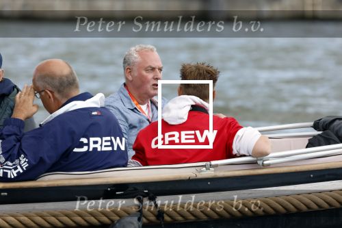 Amsterdam 24 augustus 202
Prins Maurits en Prinses MarilÃ¨ne hebben drie kinderen: Anna (geboren in 2001), Lucas (geboren in 2002), en Felicia (geboren in 2005). Hun volledige achternaam is Van Lippe-Biesterfeld van Vollenhoven . Prins Maurits neemt met zijn gezin de Vlootschouw af tijdens de laatste dag van Sail. Ze varen met de Groene Draeck. Albert Nieboer