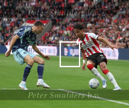 Eindhoven, 21 September 2025
PSV-AJAX, Eindstand 2-2
Kompetitie seizoen 2025-2026
Anass Salah-Eddine met Steven Berghuis