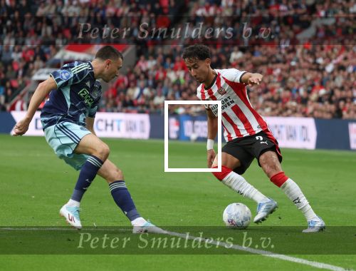 Eindhoven, 21 September 2025
PSV-AJAX, Eindstand 2-2
Kompetitie seizoen 2025-2026
Anass Salah-Eddine met Steven Berghuis