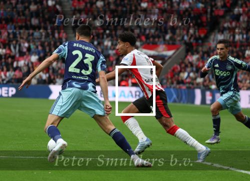 Eindhoven, 21 September 2025
PSV-AJAX, Eindstand 2-2
Kompetitie seizoen 2025-2026
Anass Salah-Eddine met Steven Berghuis