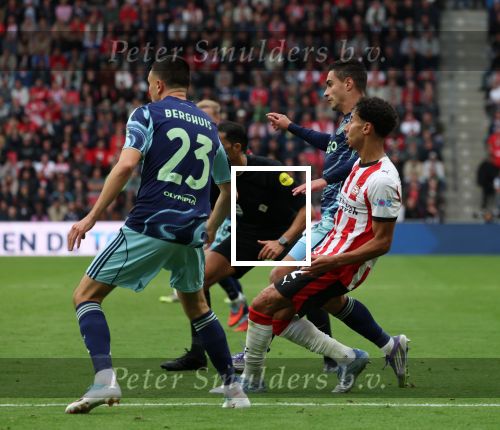 Eindhoven, 21 September 2025
PSV-AJAX, Eindstand 2-2
Kompetitie seizoen 2025-2026
Anass Salah-Eddine met Steven Berghuis