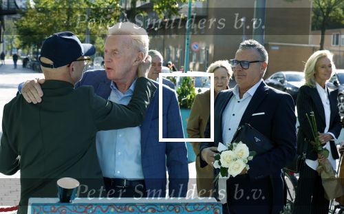 Rotterdam 22 september 2025
Herdenkingsbijeenkomst voor Joke Bruijs in Theater Walhalla . Andre v Duin met partner en Sjoerd Pleijsier